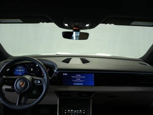 New 2026 Porsche Macan 4 Electric image 16