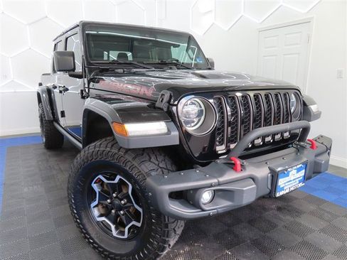 Used 2020 Jeep Gladiator Rubicon AWD/4WD image 3