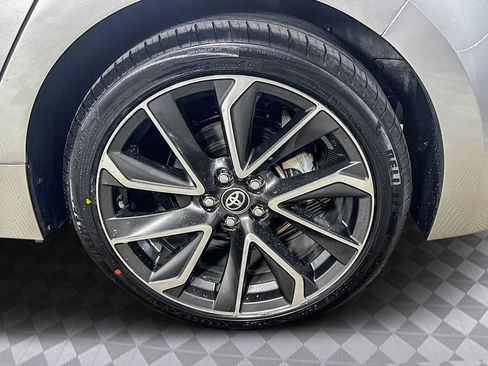 Used 2020 Toyota Corolla XSE image 38