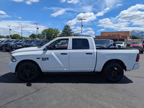 Used 2019 RAM 1500 Express w/ Wheel & Sound Group AWD/4WD image 9