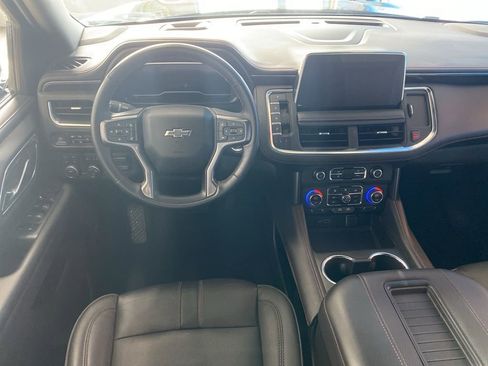 Used 2023 Chevrolet Suburban RST w/ Luxury Package image 5