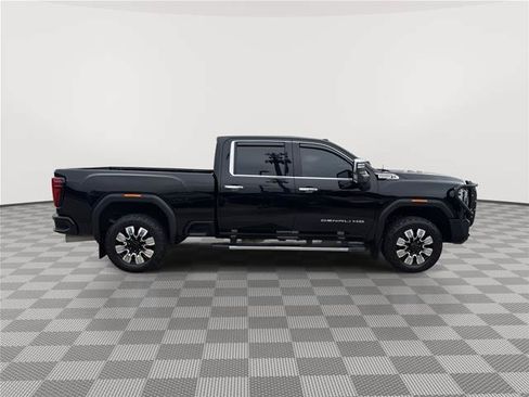 Used 2025 GMC Sierra 2500 Denali w/ Denali Reserve Package AWD/4WD image 5