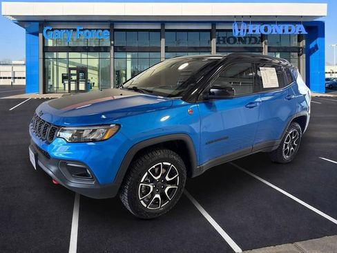 Used 2026 Jeep Compass Trailhawk AWD/4WD image 4