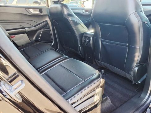 Certified 2022 Ford Escape Titanium image 13