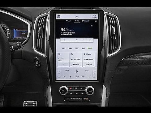 Used 2021 Ford Edge ST-Line AWD/4WD image 7