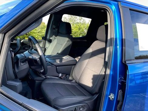 Used 2024 Chevrolet Silverado 1500 RST AWD/4WD image 23