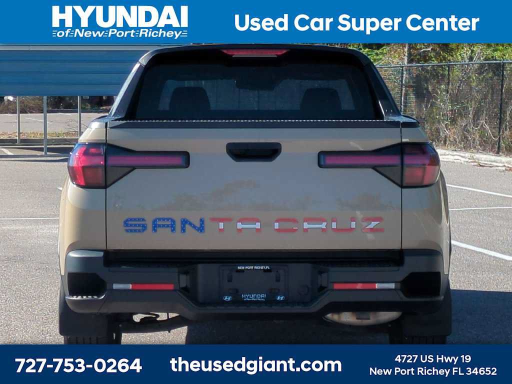 Used 2024 Hyundai Santa Cruz SEL FWD image 4