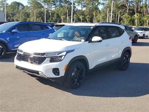 New 2026 Kia Seltos EX image 3