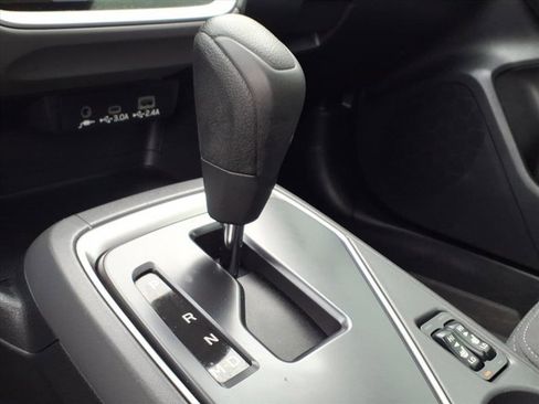 Used 2025 Subaru Crosstrek 2.0i Premium image 11