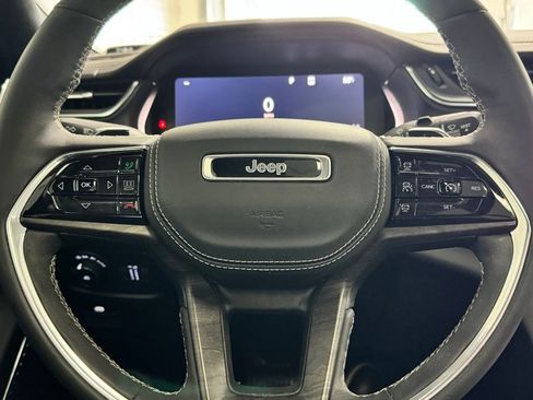 Certified 2023 Jeep Grand Cherokee L Overland AWD/4WD image 15