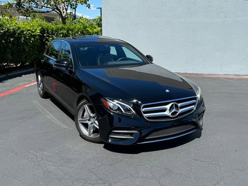 Used 2017 Mercedes-Benz E 300 image 4