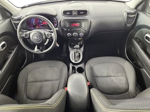 Used 2014 Kia Soul + image 13