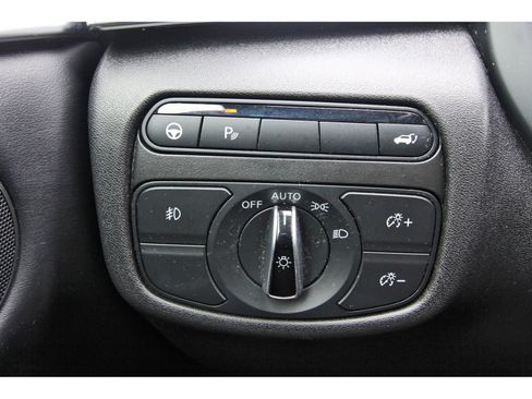 Used 2021 INFINITI QX50 Luxe FWD image 22