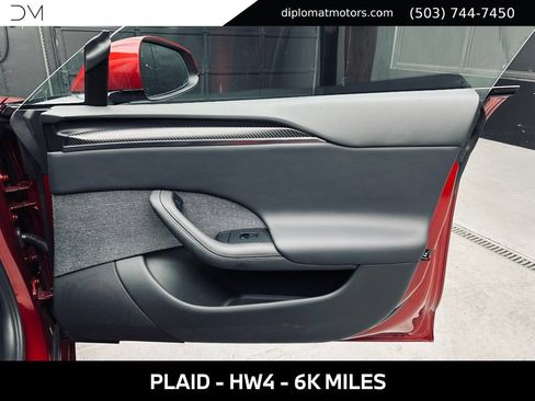 Used 2024 Tesla Model S Plaid AWD/4WD image 25