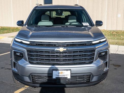 New 2026 Chevrolet Traverse LT image 3