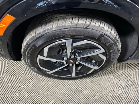 Used 2024 Chevrolet Equinox EV LT w/ LPO, All-Weather Mat Package image 10