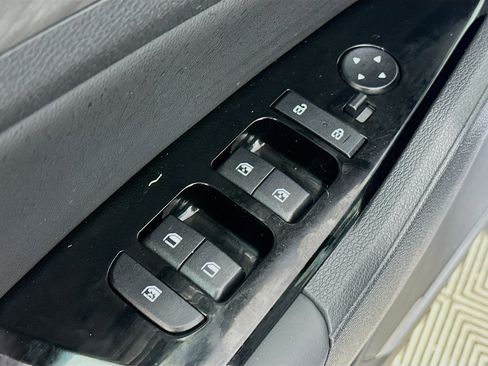 Certified 2025 Kia Sportage X-Line image 18