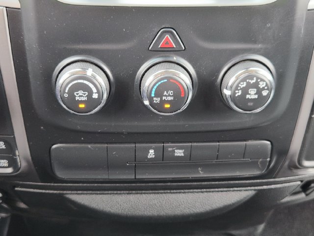 Used 2021 RAM 1500 Classic SLT AWD/4WD image 19