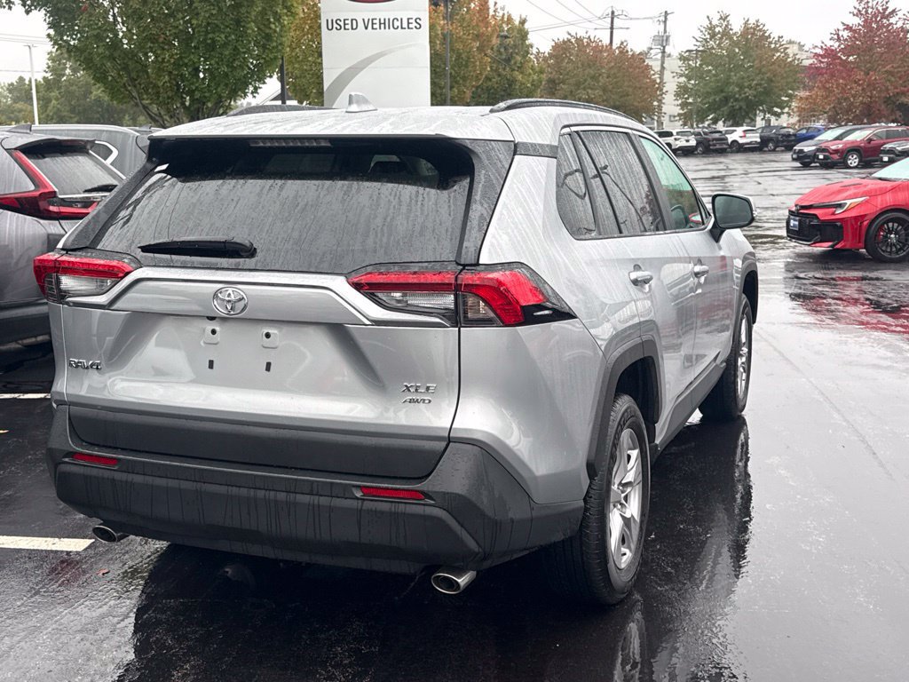 Used 2025 Toyota RAV4 XLE w/ Convenience Package AWD/4WD image 7