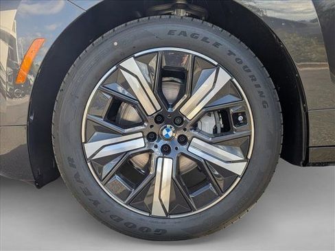 New 2026 BMW iX xDrive60 image 10