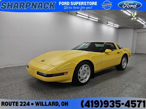 Used 1991 Chevrolet Corvette Coupe RWD image 1