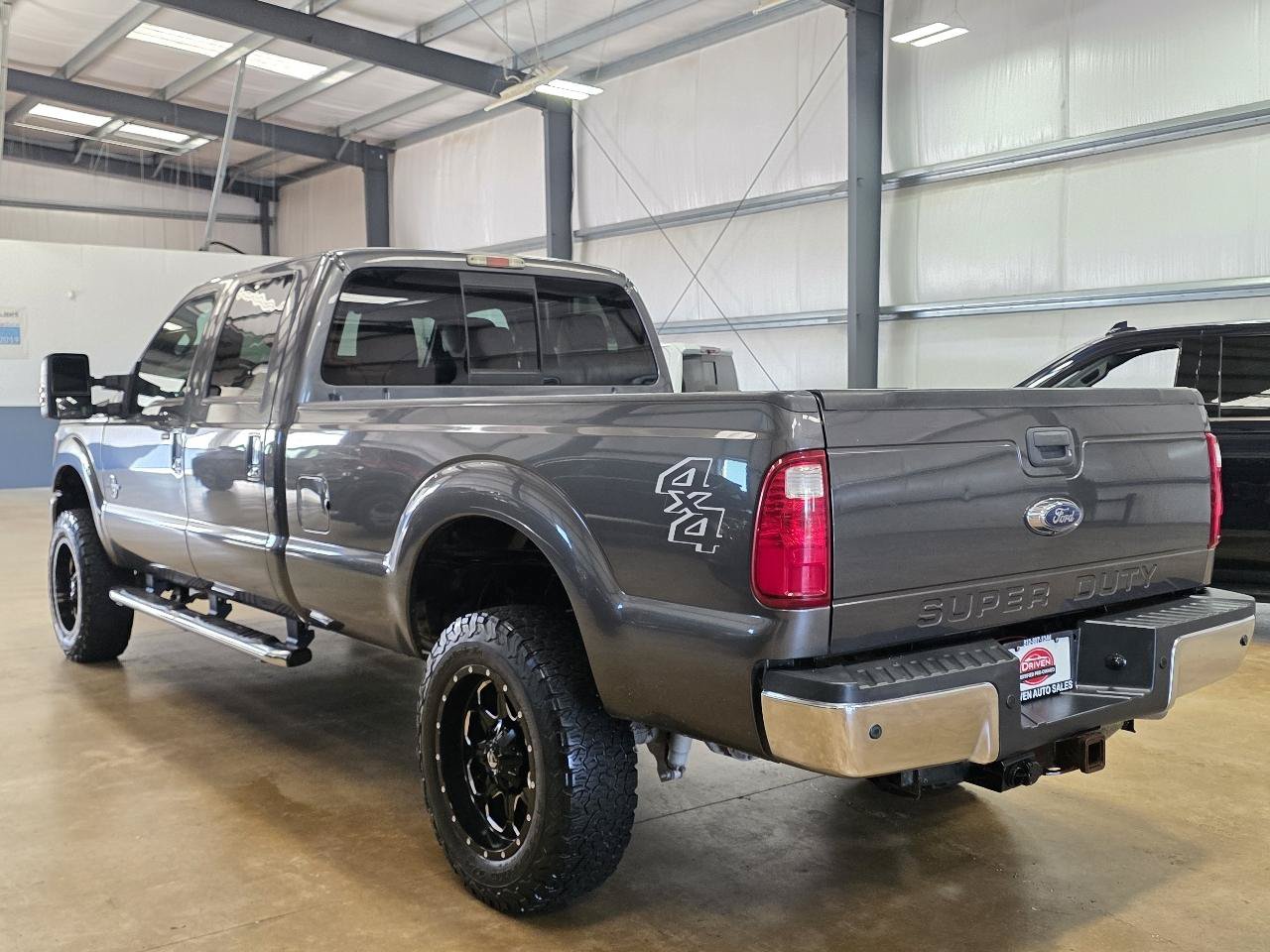 Used 2015 Ford F250 Lariat AWD/4WD image 8