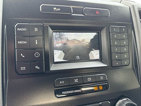 Used 2022 Ford F250 XL w/ Power Equipment Group image 13