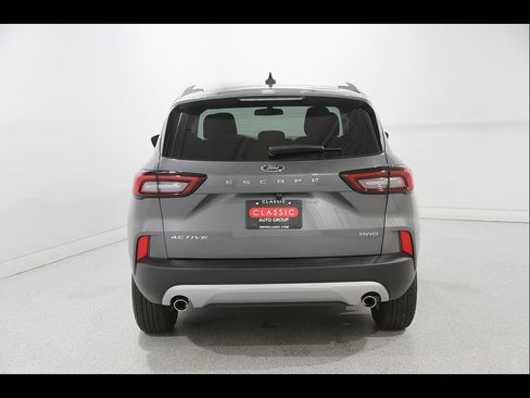 Used 2025 Ford Escape Active w/ Cold Weather Package AWD/4WD image 19