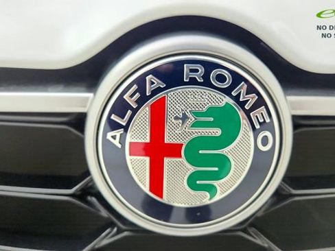 Used 2024 Alfa Romeo Tonale Ti AWD/4WD image 31