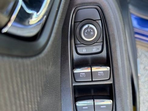 Certified 2025 Subaru Crosstrek 2.5i Limited image 18