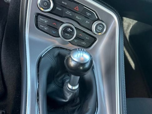 Used 2022 Dodge Challenger R/T w/ Performance Handling Group RWD image 18