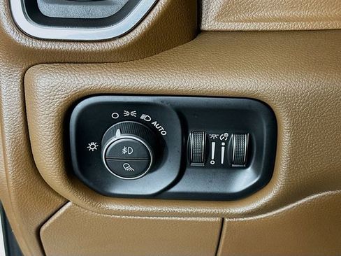 Used 2022 RAM 2500 Laramie w/ Protection Group image 10