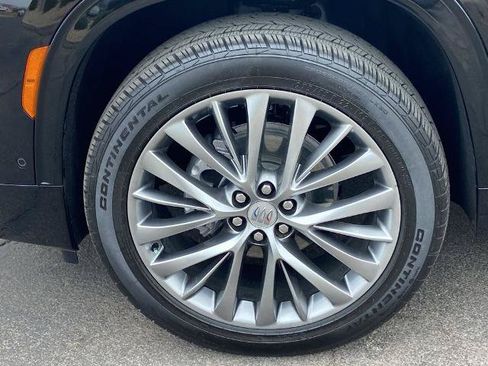 Used 2026 Buick Enclave Avenir w/ Super Cruise Package FWD image 30