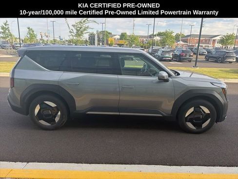Certified 2024 Kia EV9 Light Long Range RWD image 8