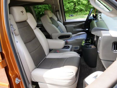 Used 2025 GMC Savana 2500 Extended w/ Driver Convenience Package RWD image 40