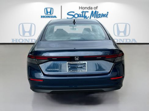 New 2025 Honda Accord SE image 5