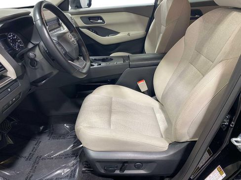 Used 2025 Nissan Rogue SV FWD image 17