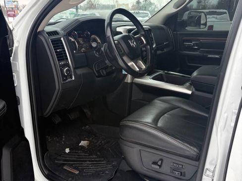 Used 2018 RAM 3500 Laramie image 47