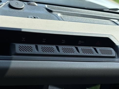 Used 2023 Ford Bronco Wildtrak AWD/4WD image 33