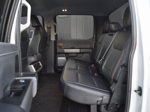 Used 2025 Ford F250 Lariat w/ FX4 Off-Road Package image 20