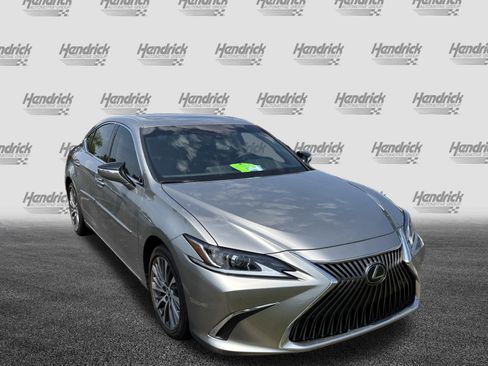 Used 2021 Lexus ES 350 w/ Premium Package FWD image 2