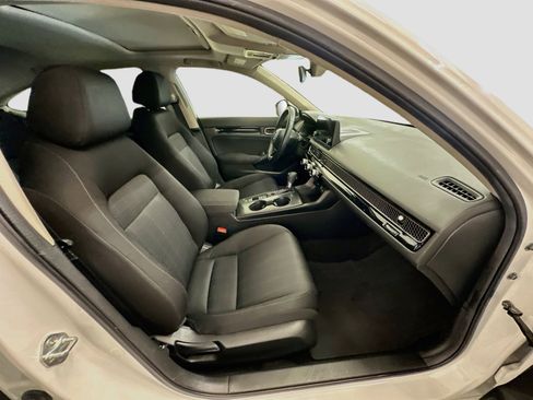 Used 2024 Honda Civic EX image 32