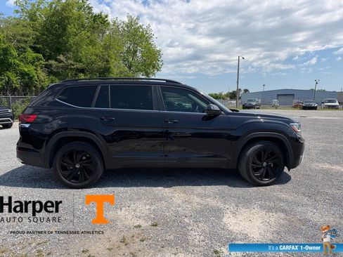 Used 2023 Volkswagen Atlas SE w/ Panoramic Sunroof Package image 6