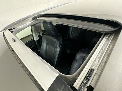 Certified 2022 Lexus RX 450h AWD w/ Premium Package image 21