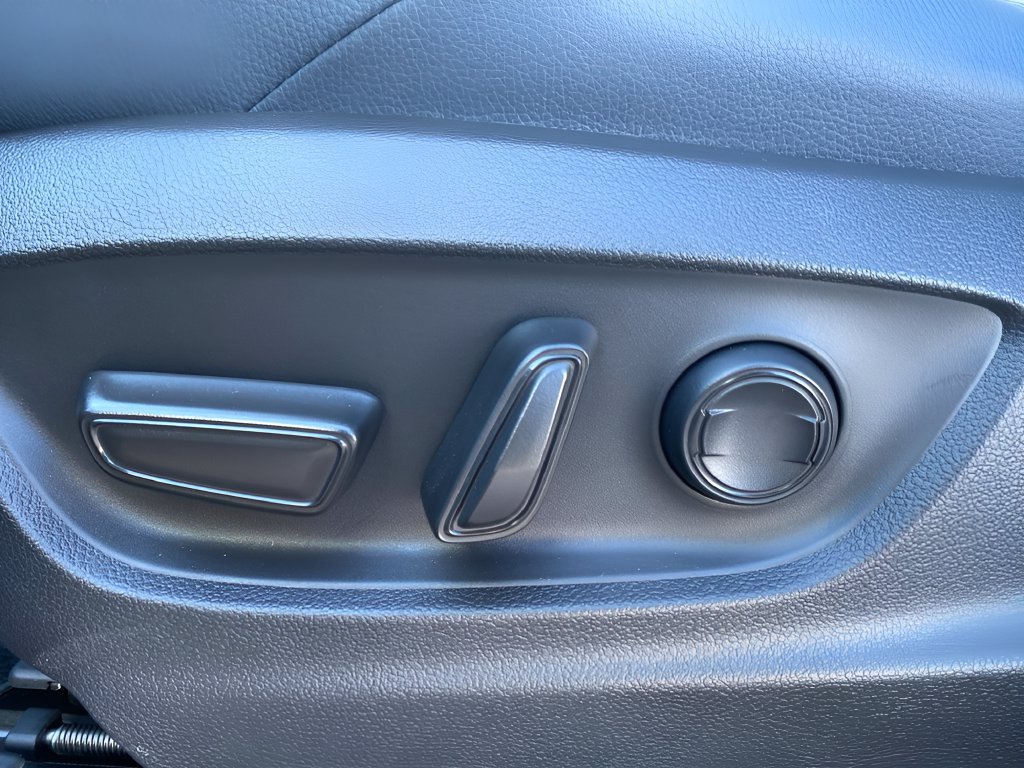 Used 2023 Subaru Solterra AWD image 11