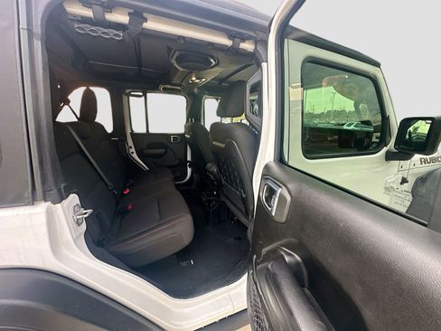 Used 2021 Jeep Wrangler Unlimited Rubicon w/ Safety Group AWD/4WD image 26