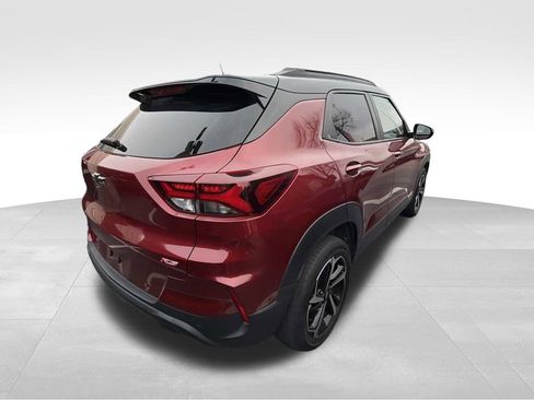 Used 2022 Chevrolet TrailBlazer RS w/ Convenience Package image 2