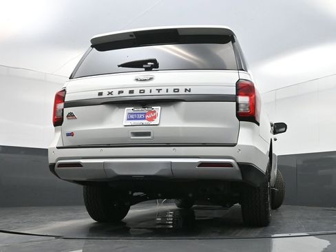 Used 2023 Ford Expedition Timberline image 31