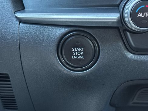 Used 2022 MAZDA CX-30 AWD 2.5 S w/ Select Package image 22