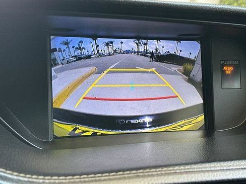 Used 2015 Lexus ES 350 w/ Premium Package FWD image 19